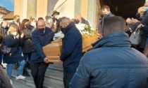 Barlassina, grande folla ai funerali di Flavio Ferrario