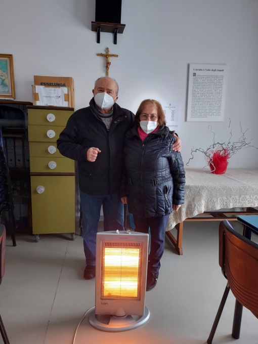 Caldaia rotta, anziani al freddo