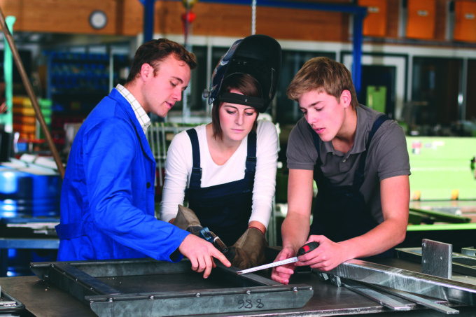 Apprendistato: opportunità per avvicinare scuole e imprese