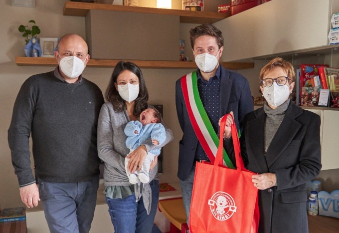 Consegnato il Kit Bebè alla famiglia del millesimo neonato