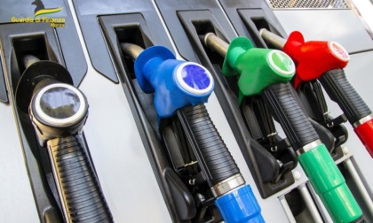 La Guardia di Finanza intensifica i controlli sui prezzi dei carburanti