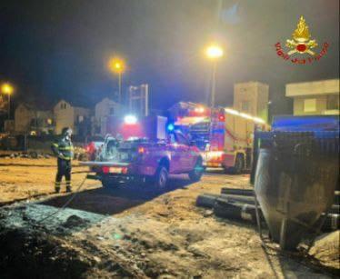Incendio  in un cantiere  a Giussano