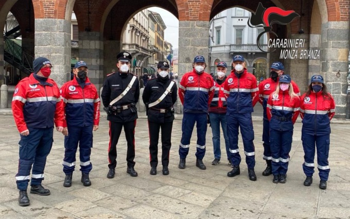 Carabinieri volontari tornano in servizio in centro Monza