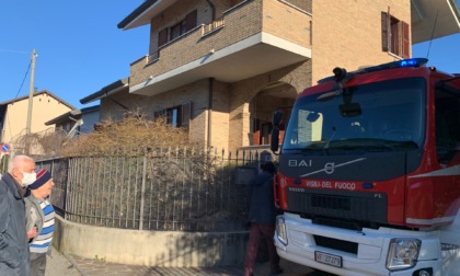 Carate Brianza, incendio in una villa: soccorsa una 80enne