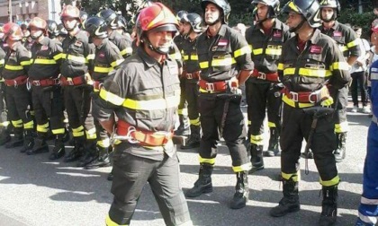 Dopo 36 anni il caposquadra dei Vigili del fuoco va in pensione