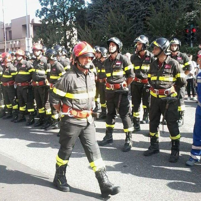 Dopo 36 anni il caposquadra dei Vigili del fuoco va in pensione