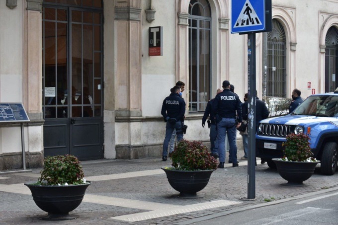 Controlli nelle zone a rischio: identificate 51 persone