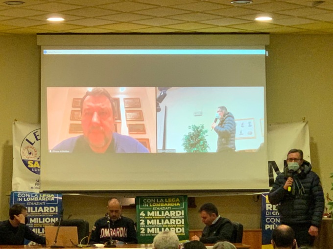Salvini si collega con l’assemblea provinciale della Lega