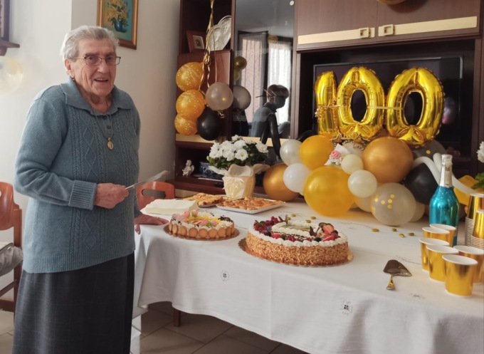 Renate in festa: Irma ha spento cento candeline