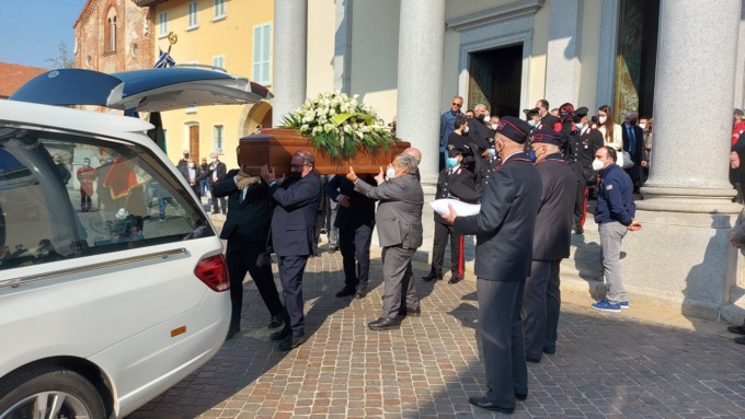 Lentate saluta il brigadiere Mauro Baccoli