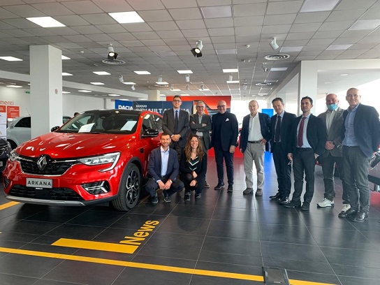 Il Direttore Generale di Renault Italia Raffaele Fusilli in visita da Messa T