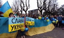 Ucraina, la città in piazza contro l'invasione russa
