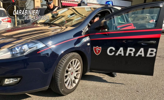 Accecato dalla gelosia perseguita la ex compagna