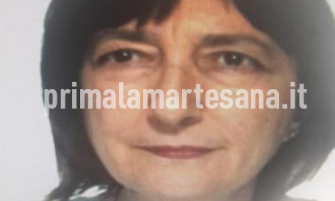 Uccisa a coltellate, fermato il figlio 28enne