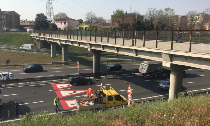 Precipita dal ponte sulla Tangenziale Est: 23enne operata d’urgenza, è fuori pericolo di vita