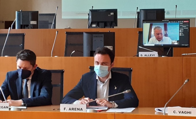 Sosta gratis di mezz’ora tramite app per i residenti di Monza