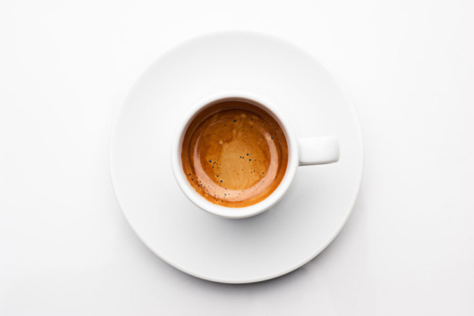 Ben 10 bar e pasticcerie in 400 metri. In paese scoppia la «guerra» del caffè