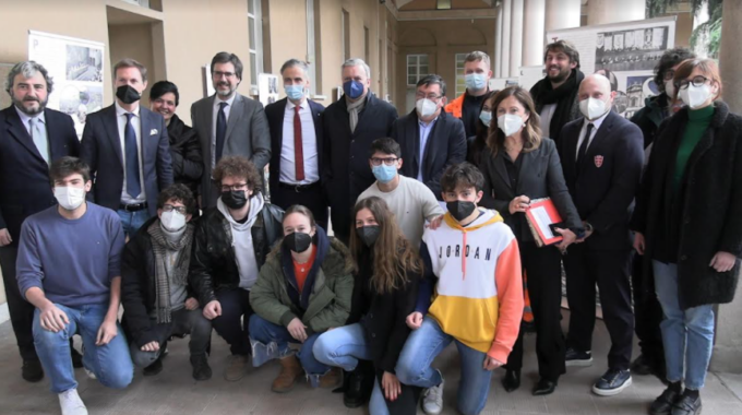I giovani del Liceo Zucchi incontrano le istituzioni