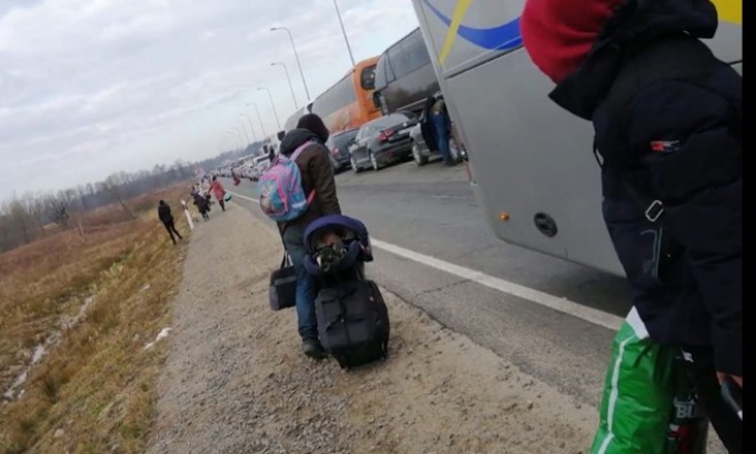 La Caritas si ferma in preghiera e si prepara all’accoglienza dei profughi in arrivo dall’Ucraina
