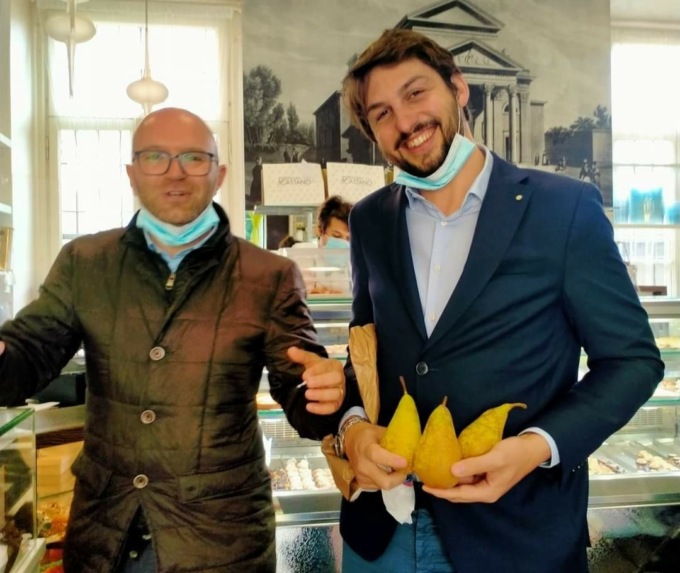 Coppa Italia, consegnate “tre pere” al sindaco milanista
