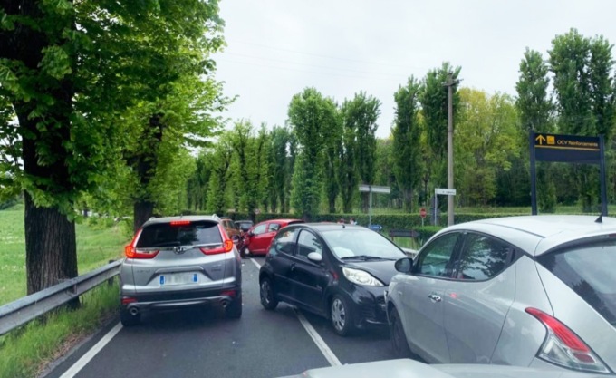 Incidente a Besana, attenzione al traffico in viale Kennedy
