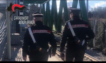 Calci e pugni al macchinista del treno, denunciati tre minorenni