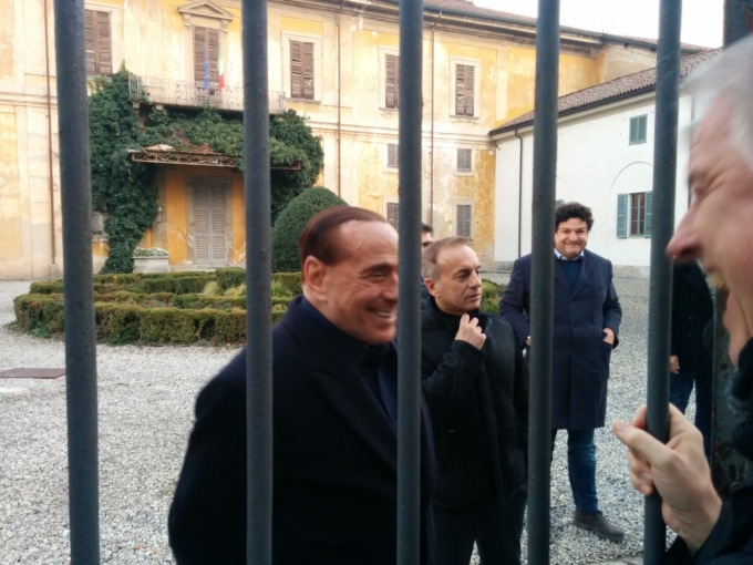 Berlusconi in campo per Villa Sottocasa e per aprire… un bar