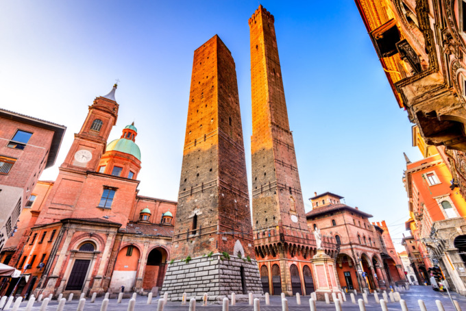Bologna, la città “dotta, rossa e grassa” tutta da scoprire