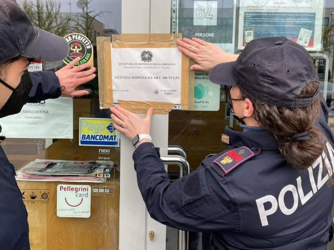 Questura chiude per venti giorni un bar di Nova Milanese