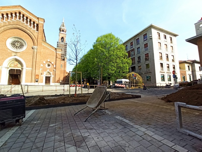 L’aiuola della discordia per un centro un po’ più… bello