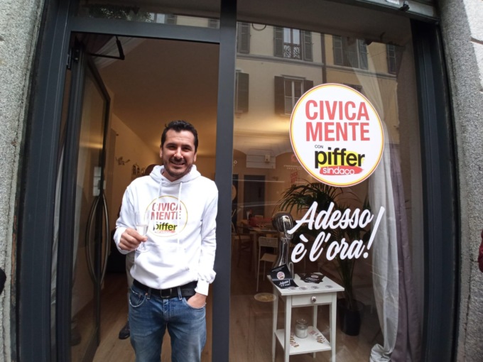 Piffer si «vendica» e presenta cinque mozioni «di sinistra»