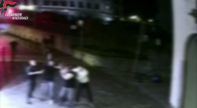 Aggressioni, rapine e pestaggi nelle notti monzesi: 13 indagati di cui 10 minorenni