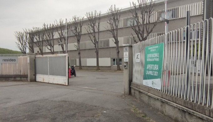 Vaccini scomparsi e ritrovati nella spazzatura: denunciata un’infermiera