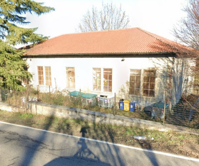 Dieta per i beni comunali: Besana mette in vendita il «Latcho Drom» e l’ex scuola di Valle Guidino