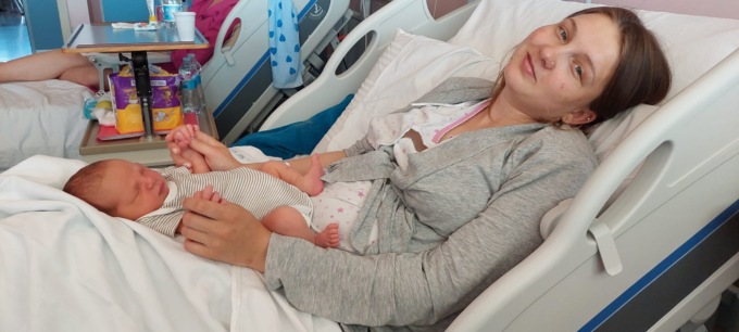 In fuga dalla guerra in Ucraina, partorisce all’ospedale di Carate Brianza