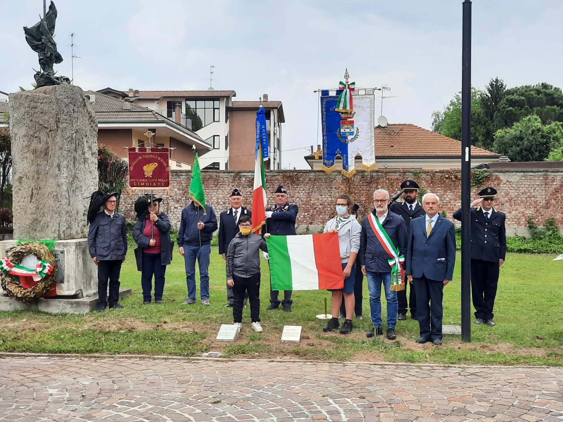 2Limbiate pietra inciampo per Luigi Colombo