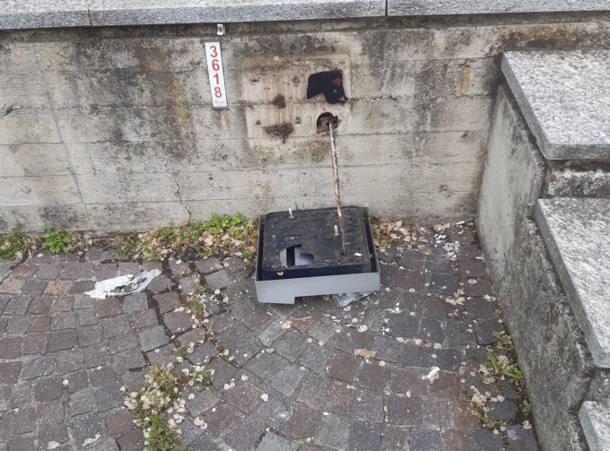 Vandali scatenati intorno alla stazione e al Museo