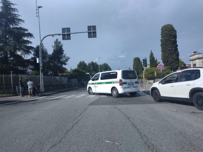 Auto contro moto, arriva l’elisoccorso a Bernareggio