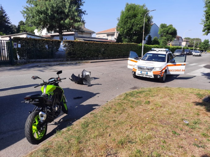 Incidente in moto, molto grave uno studente 17enne