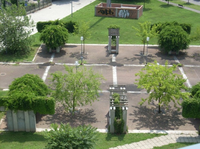 “Per la sicurezza di piazza Fari va acceso il faro sull’antenna Vodafone”