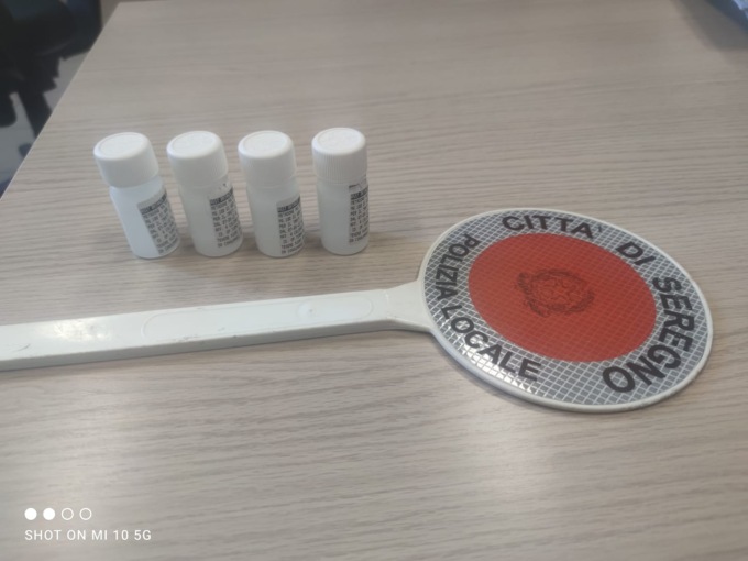 Sorpresa a cedere del metadone: denunciata una donna