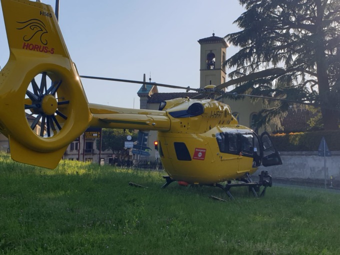 Ragazzino investito a Carate: atterra l’elisoccorso