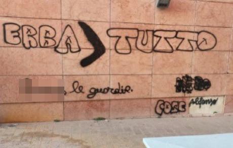 Il «writer poeta» chiede scusa al sindaco
