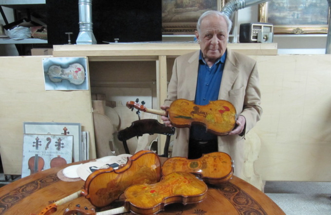 Addio al maestro liutaio che ha conquistato la Brianza coi suoi violini