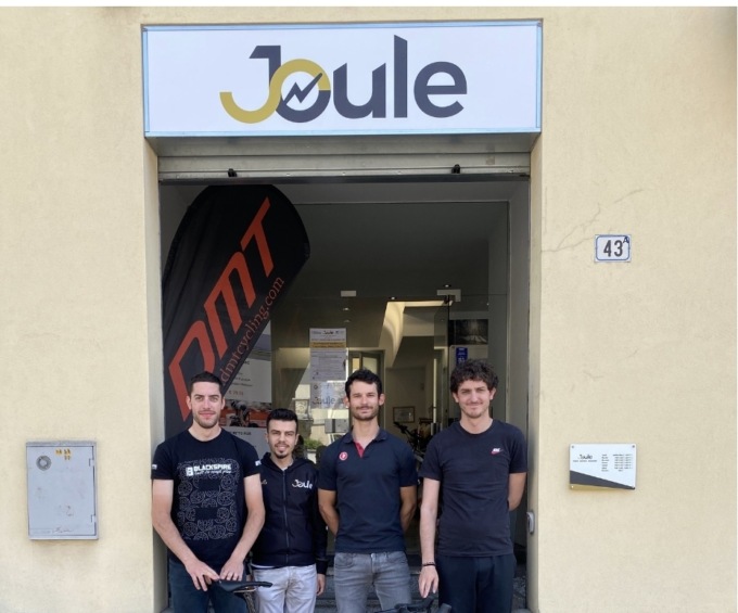 Giussano si riempe di bici, grazie al Team Joule