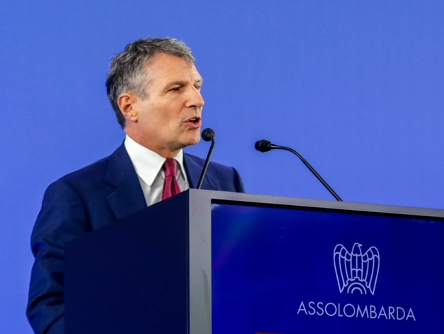 Il Presidente di Assolombarda in visita alla Intercos di Agrate
