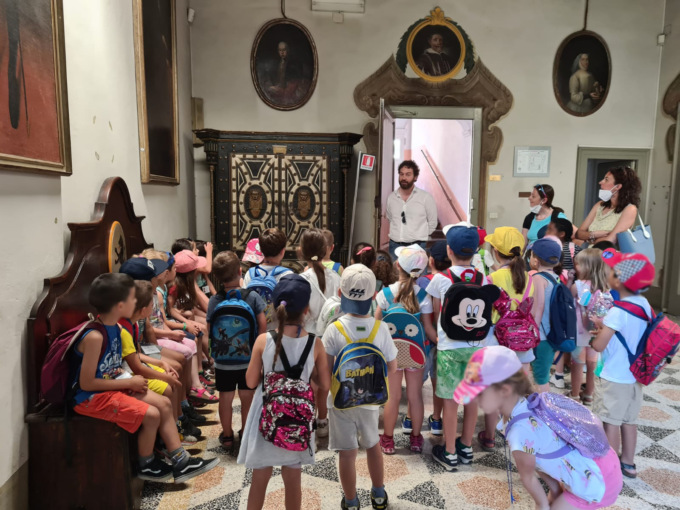 Concluso il progetto di educazione civica: i bambini visitano il Comune