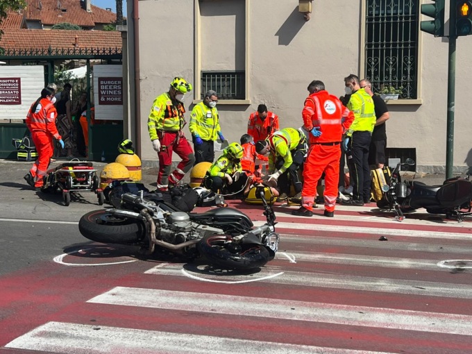 Schianto tra due moto all’incrocio del “Moriano”, arriva l’elisoccorso