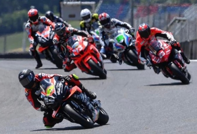 Gara al Mugello per il team del Motoclub Vimercate