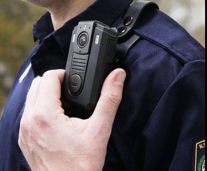 Sicurezza nelle scuole e bodycam per gli agenti della Polizia Locale